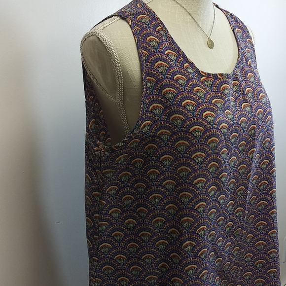 Francesca's Sleeveless Purple Scalloped Blouse - Picture 5 of 10